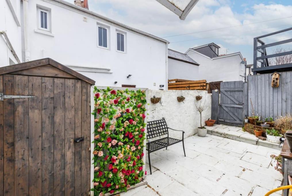 Ferienwohnung Cosy Flat In Burgess Hill, Sussex Exterior foto